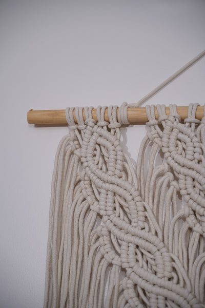 Grooma - Macrame wall hanger